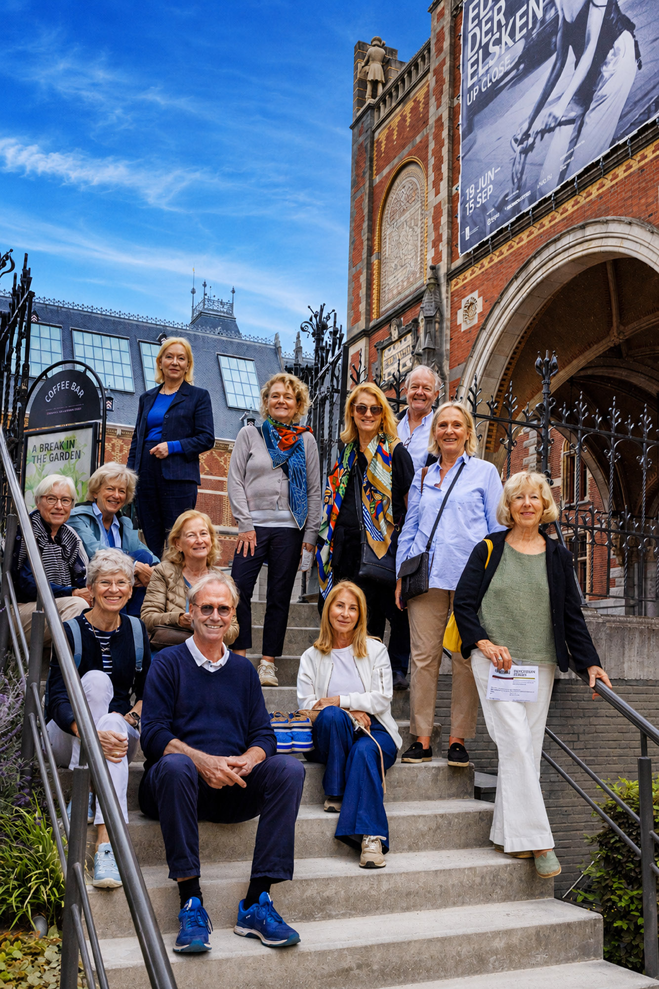 Gruppenbild auf den Stufen vor dem Rijksmuseum